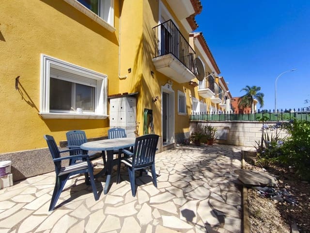 Adosado de 3 habitaciones en Els Poblets en venta con piscina garaje - 265.000 € (Ref: 9908907)