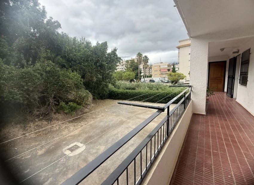 Apartamento de 2 habitaciones en Altea en venta - 289.000 € (Ref: 10004468)