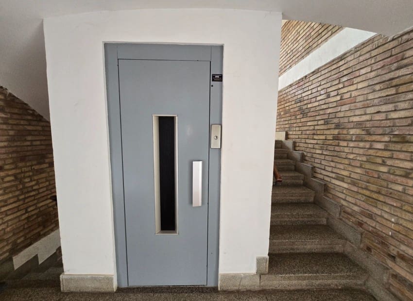 2 bedroom Apartment for sale in Altea - € 289,000 (Ref: 10004468)
