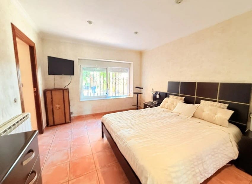 5 soveværelse Villa til salg i Albir med swimmingpool - € 630.000 (Ref: 10004700)