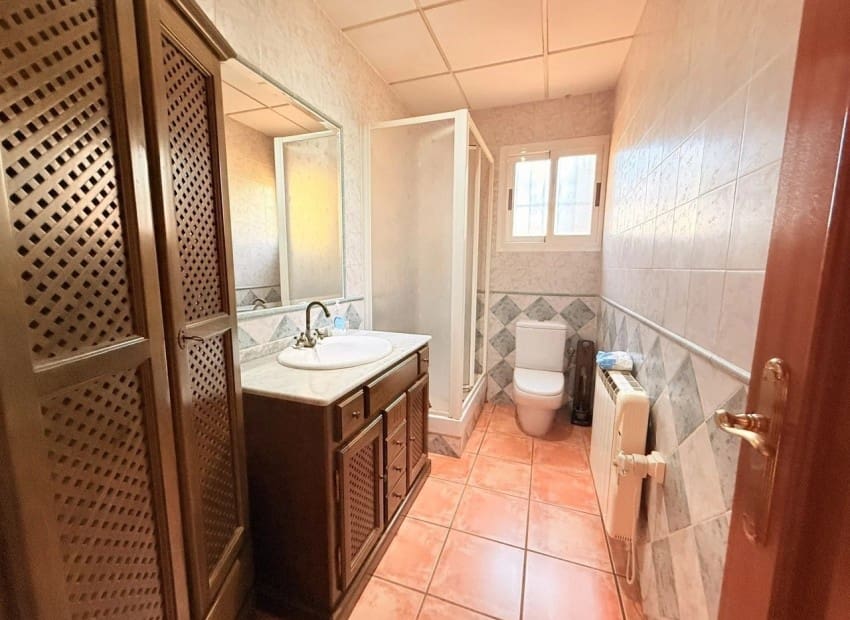 5 soveværelse Villa til salg i Albir med swimmingpool - € 630.000 (Ref: 10004700)