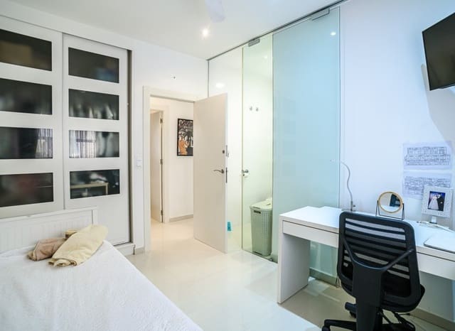 2 soveværelse Lejlighed til salg i Guardamar Playa, Guardamar del Segura med swimmingpool garage - € 299.000 (Ref: 10004702)