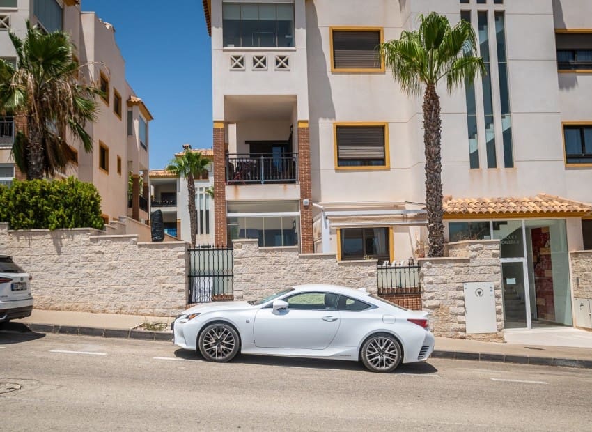 2 bedroom Apartment for sale in Guardamar del Segura with pool garage - € 299,000 (Ref: 10004702)