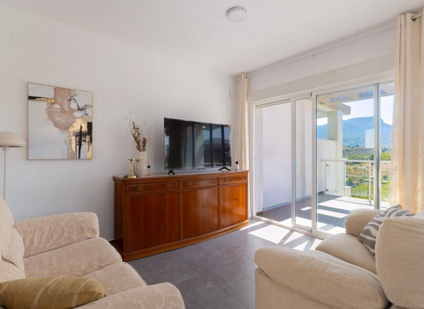 3 soveværelse Villa til salg i Calpe / Calp med swimmingpool garage - € 340.000 (Ref: 10007883)