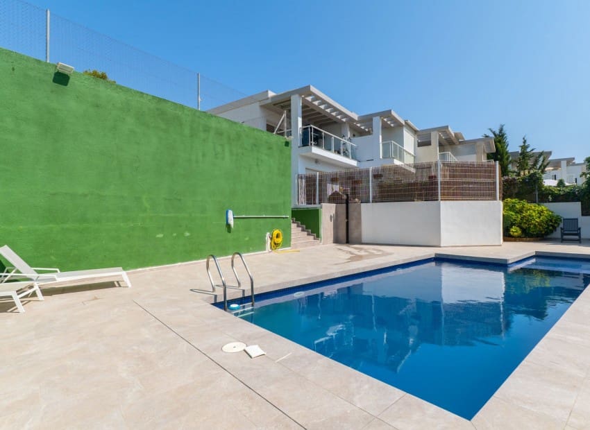 3 soveværelse Villa til salg i Calpe / Calp med swimmingpool garage - € 340.000 (Ref: 10007883)