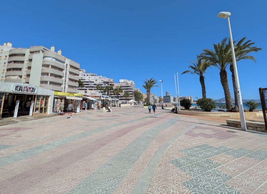 3 soveværelse Villa til salg i Calpe / Calp med swimmingpool garage - € 340.000 (Ref: 10007883)