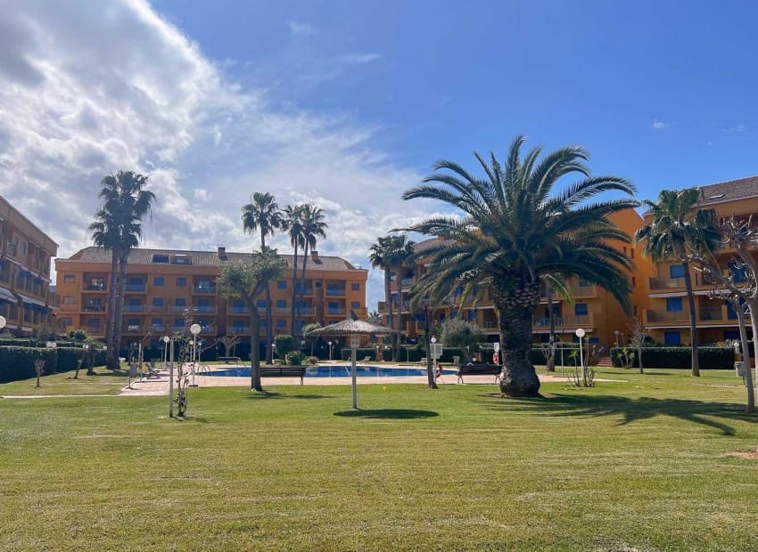 4 soverom Leilighet til salgs i Denia med svømmebasseng garasje - € 472 000 (Ref: 10008007)