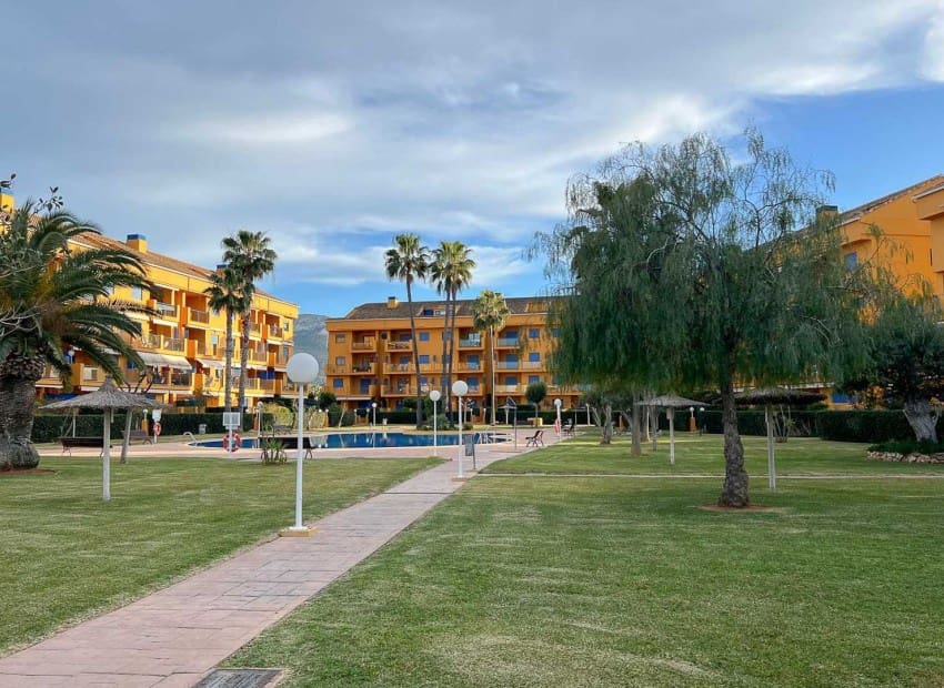 4 soverom Leilighet til salgs i Denia med svømmebasseng garasje - € 472 000 (Ref: 10008007)