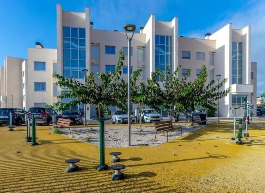 2 soverom Leilighet til salgs i Orihuela Costa med svømmebasseng garasje - € 279 900 (Ref: 10009821)
