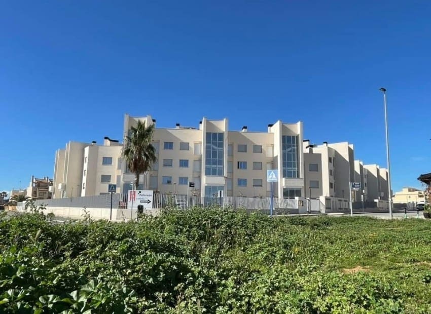 2 soverom Leilighet til salgs i Orihuela Costa med svømmebasseng garasje - € 279 900 (Ref: 10009821)
