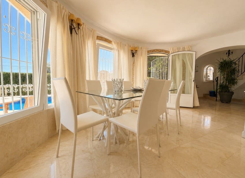 3 slaapkamer Villa te koop in Javea / Xabia met zwembad - € 945.000 (Ref: 10014239)