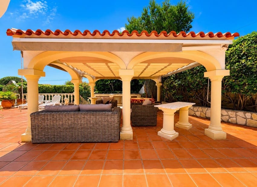 3 slaapkamer Villa te koop in Javea / Xabia met zwembad - € 945.000 (Ref: 10014239)
