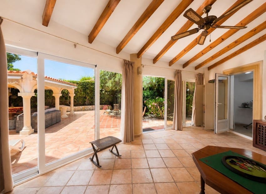 3 slaapkamer Villa te koop in Javea / Xabia met zwembad - € 945.000 (Ref: 10014239)