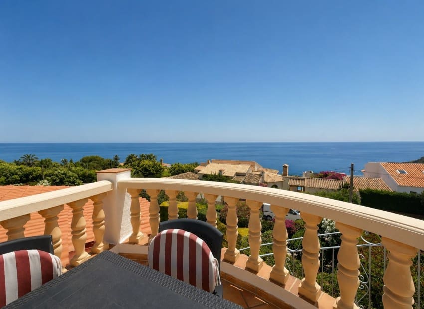3 slaapkamer Villa te koop in Javea / Xabia met zwembad - € 945.000 (Ref: 10014239)