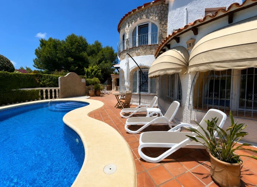 3 slaapkamer Villa te koop in Javea / Xabia met zwembad - € 945.000 (Ref: 10014239)