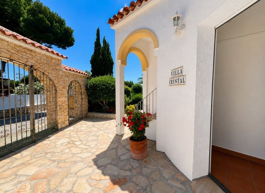 3 slaapkamer Villa te koop in Javea / Xabia met zwembad - € 945.000 (Ref: 10014239)