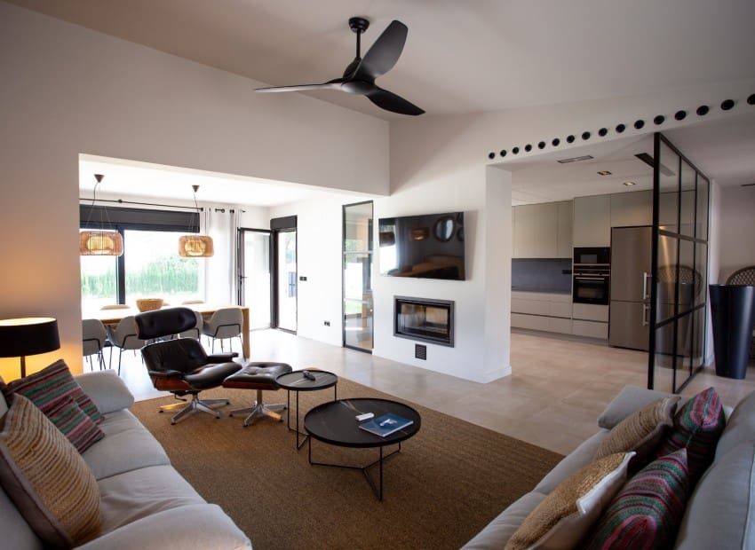 3 bedroom Villa for sale in Denia with pool garage - € 1,595,000 (Ref: 10021169)