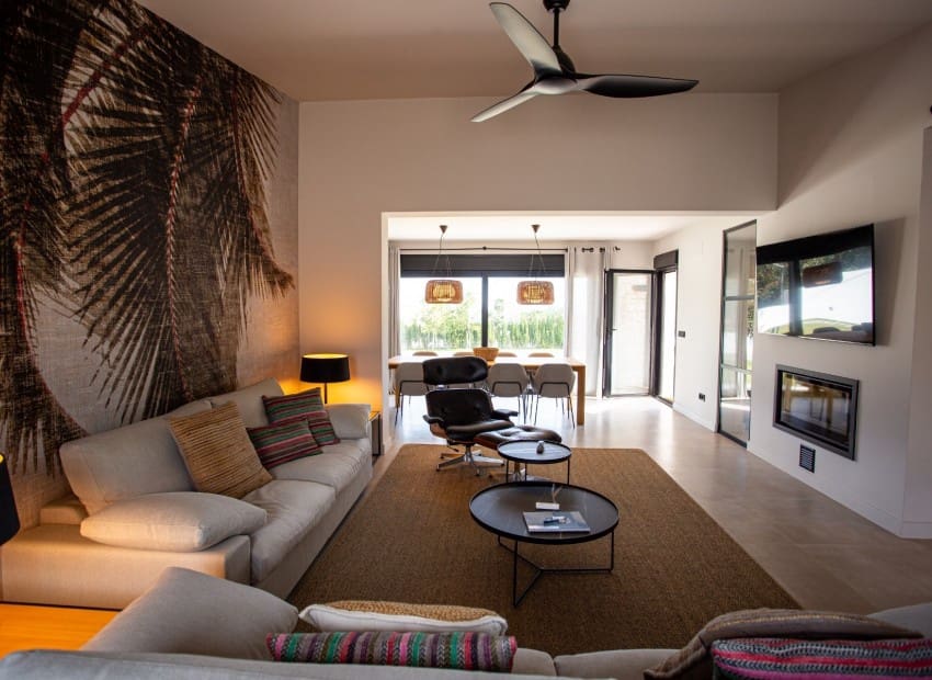 3 bedroom Villa for sale in Denia with pool garage - € 1,595,000 (Ref: 10021169)