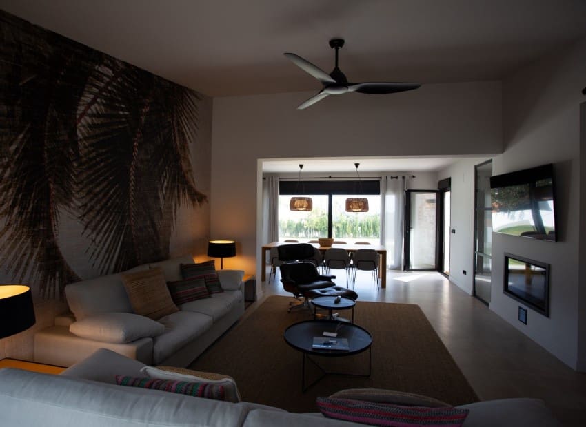 3 bedroom Villa for sale in Denia with pool garage - € 1,595,000 (Ref: 10021169)