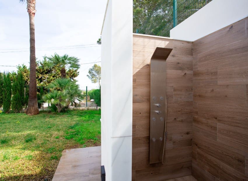 3 bedroom Villa for sale in Denia with pool garage - € 1,595,000 (Ref: 10021169)