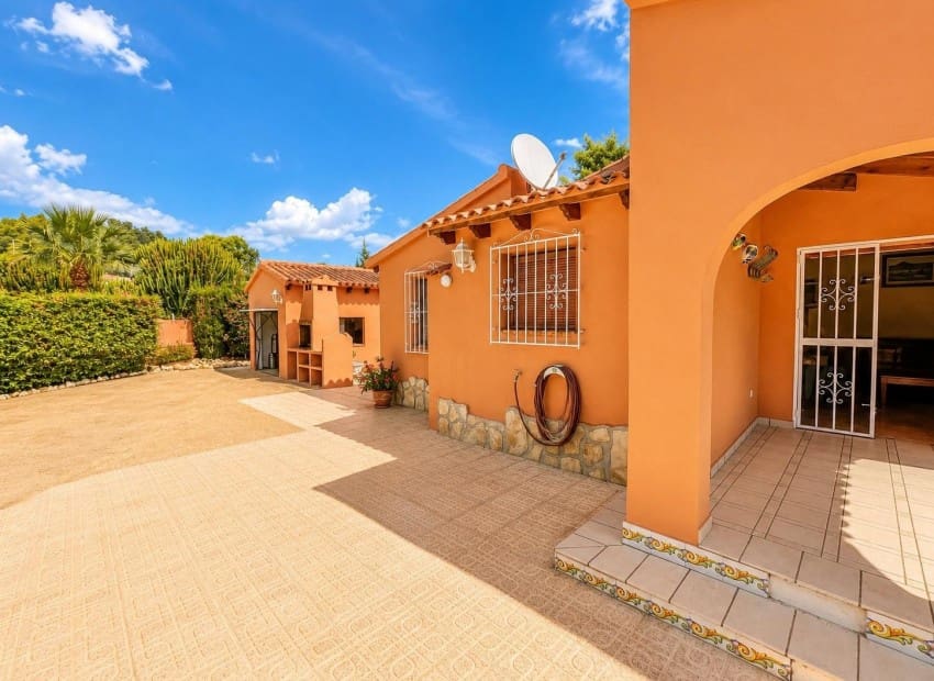 2 quarto Moradia para venda em Alfaz del Pi / L'Alfas del Pi com piscina garagem - 450 000 € (Ref: 10026571)