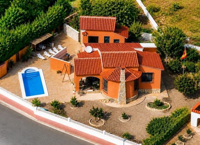 2 sypialnia Willa na sprzedaż w Escandinavia - Cautivador, Alfaz del Pi / L'Alfàs del Pi z basenem garażem - 450 000 € (Ref: 10026571)