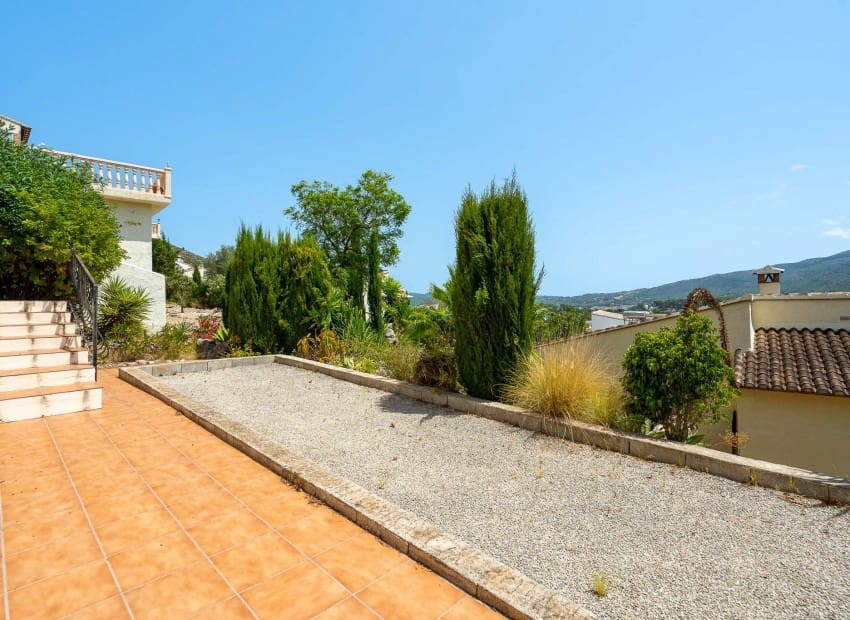 5 slaapkamer Villa te koop in Jalon / Xalo met zwembad garage - € 599.000 (Ref: 10034281)
