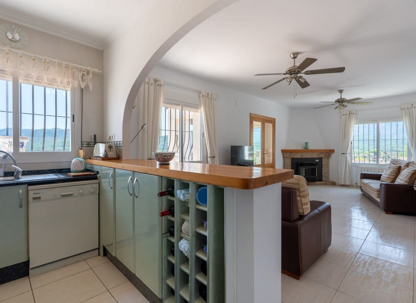 5 slaapkamer Villa te koop in Jalon / Xalo met zwembad garage - € 599.000 (Ref: 10034281)