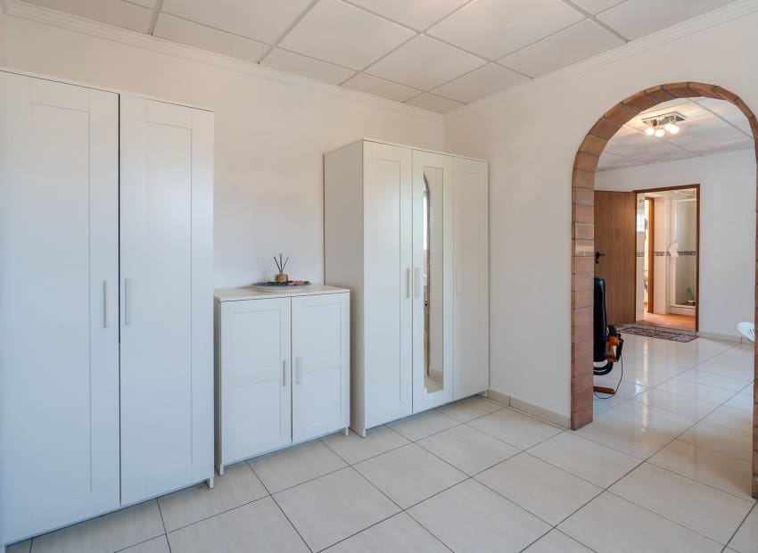 5 slaapkamer Villa te koop in Jalon / Xalo met zwembad garage - € 599.000 (Ref: 10034281)