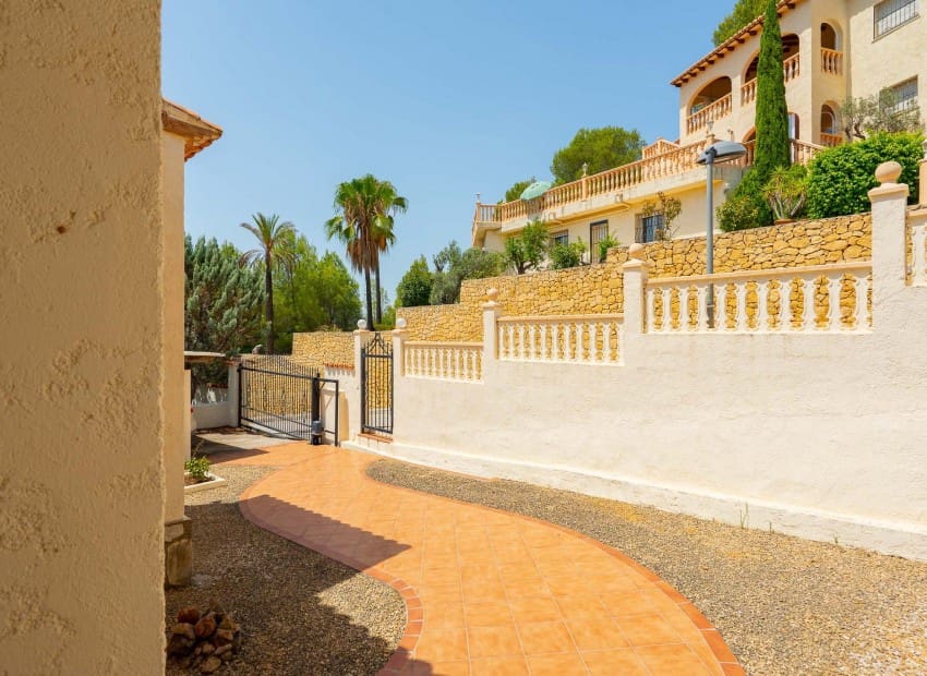 5 slaapkamer Villa te koop in Jalon / Xalo met zwembad garage - € 599.000 (Ref: 10034281)
