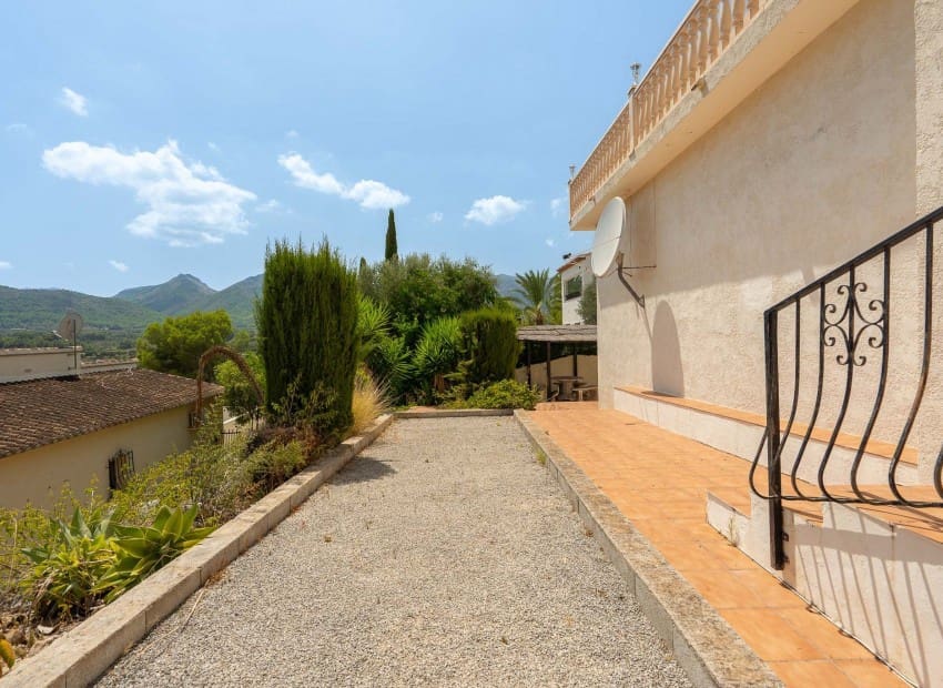 5 slaapkamer Villa te koop in Jalon / Xalo met zwembad garage - € 599.000 (Ref: 10034281)
