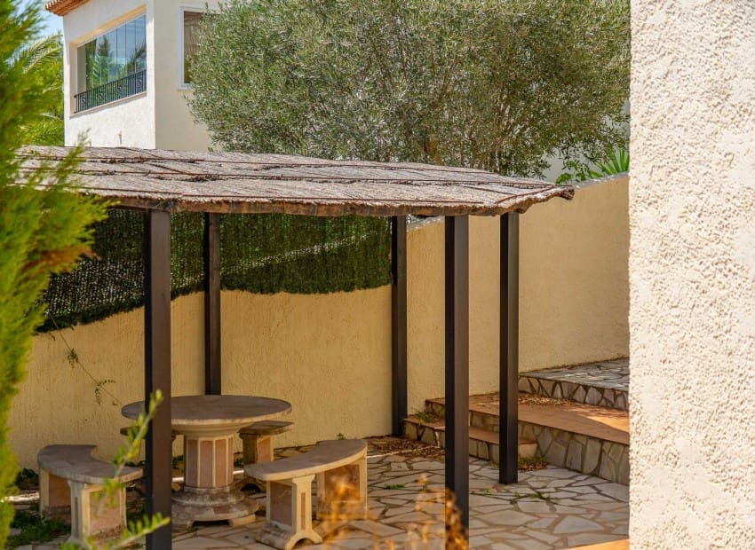 5 slaapkamer Villa te koop in Jalon / Xalo met zwembad garage - € 599.000 (Ref: 10034281)