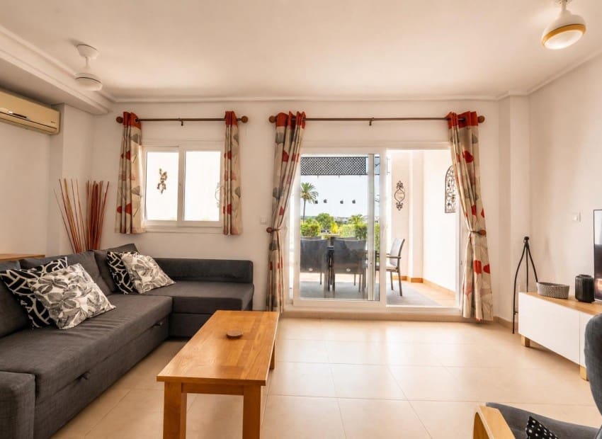 2 sovrum Lägenhet till salu i Hacienda Riquelme med pool - 165 000 € (Ref: 10034604)