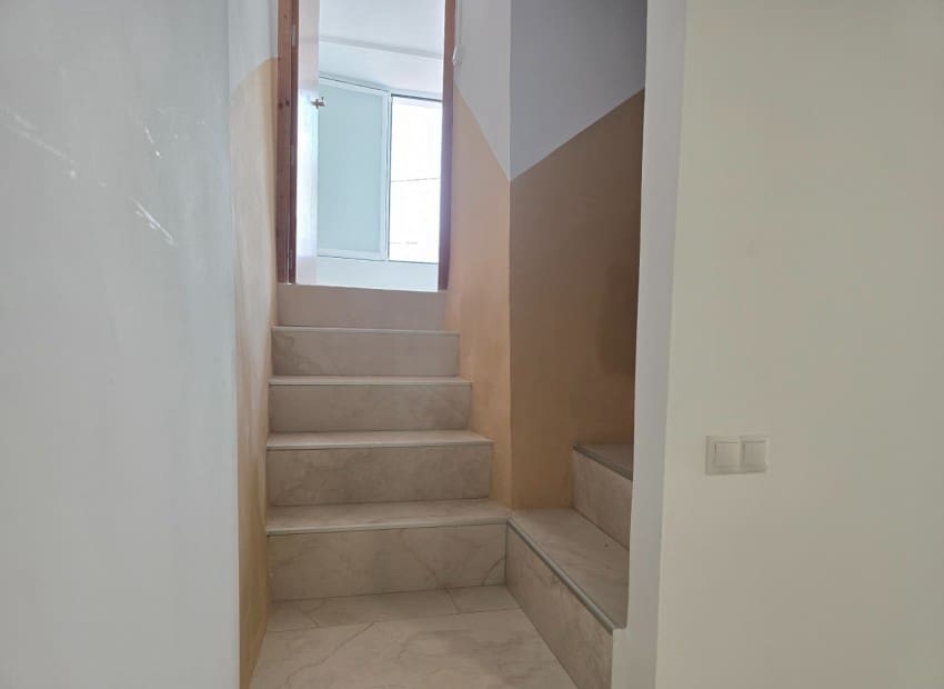 5 bedroom Townhouse for sale in Callosa d'En Sarria - € 169,000 (Ref: 10041628)