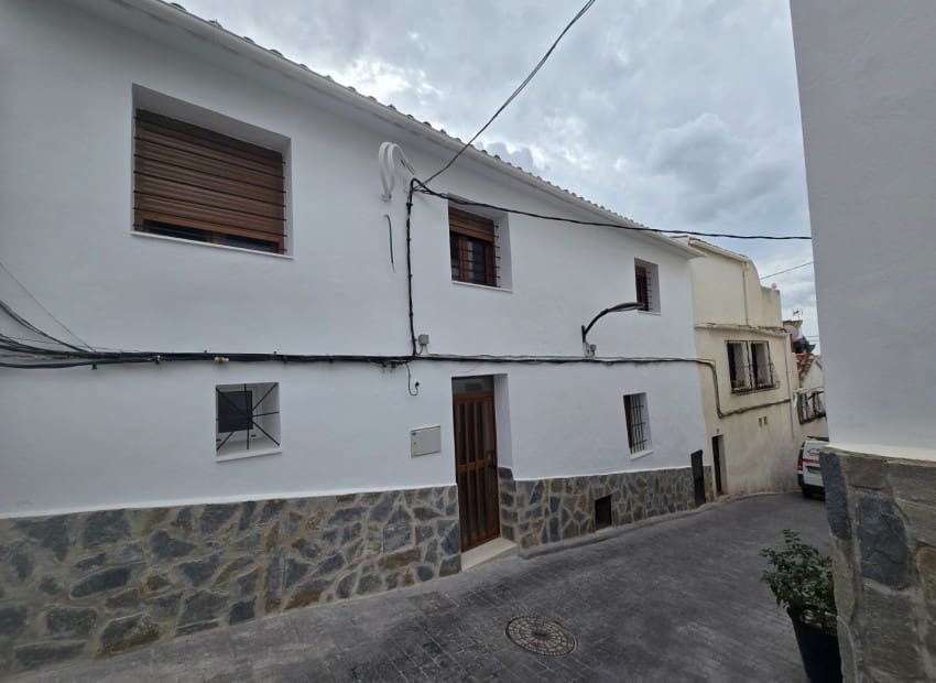 5 bedroom Townhouse for sale in Callosa d'En Sarria - € 169,000 (Ref: 10041628)