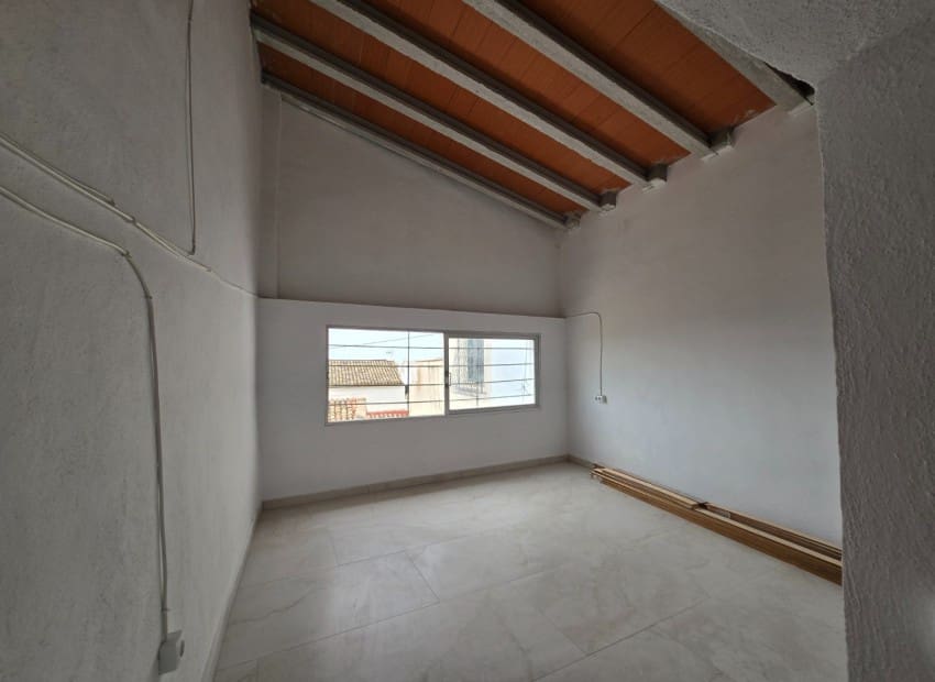 5 bedroom Townhouse for sale in Callosa d'En Sarria - € 169,000 (Ref: 10041628)
