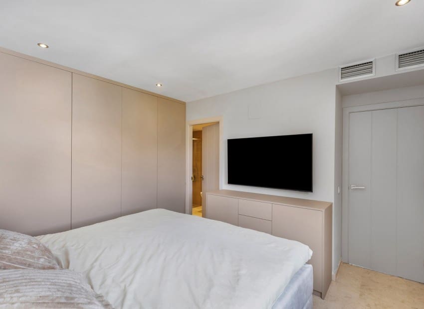 3 chambre Appartement à vendre à Punta Prima avec piscine garage - 449 000 € (Ref: 10044080)