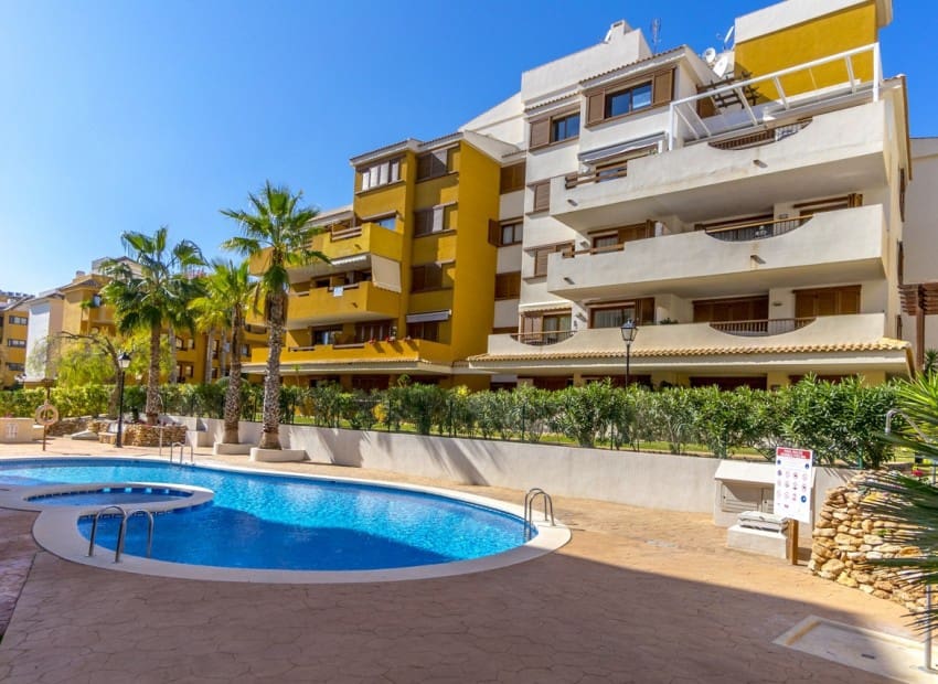 3 chambre Appartement à vendre à Punta Prima avec piscine garage - 449 000 € (Ref: 10044080)