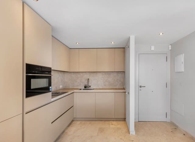 3 chambre Appartement à vendre à Punta Prima, Torrevieja avec piscine garage - 449 000 € (Ref: 10044080)