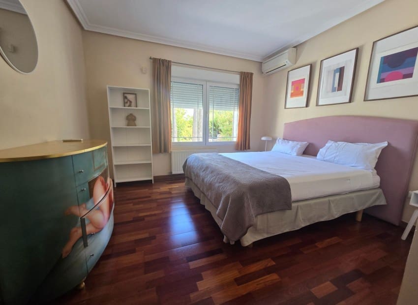 2 Zimmer Ferienvilla in Altea mit Pool Garage - 2.500 € (Ref: 10045693)