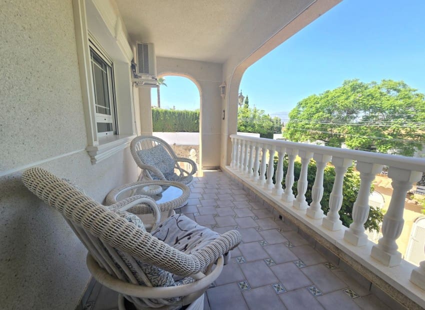 2 Zimmer Ferienvilla in Altea mit Pool Garage - 2.500 € (Ref: 10045693)