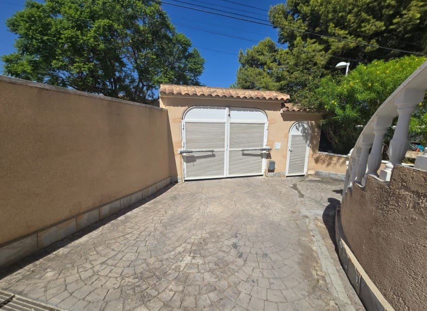 2 Zimmer Ferienvilla in Altea mit Pool Garage - 2.500 € (Ref: 10045693)