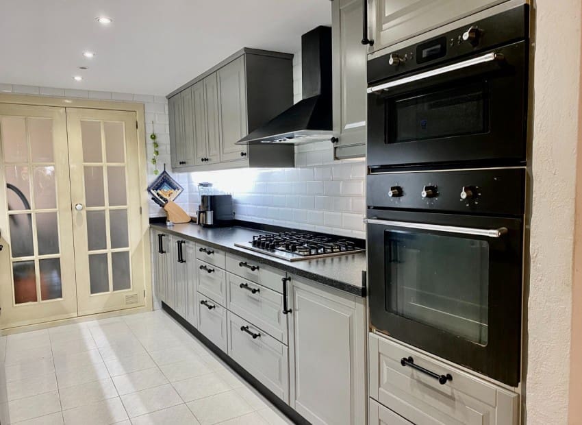 2 soverom Leilighet til salgs i Altea la Vella med svømmebasseng garasje - € 369 000 (Ref: 10051972)