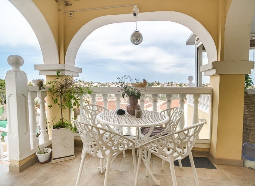 Casa de 3 habitaciones en San Fulgencio en venta con piscina garaje - 288.000 € (Ref: 10057578)