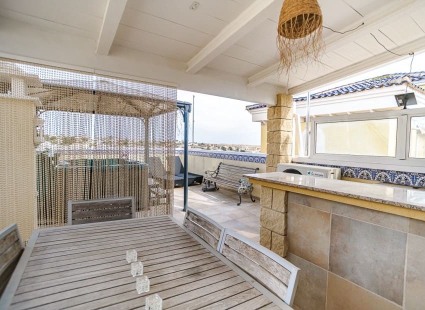 Casa de 3 habitaciones en San Fulgencio en venta con piscina garaje - 288.000 € (Ref: 10057578)