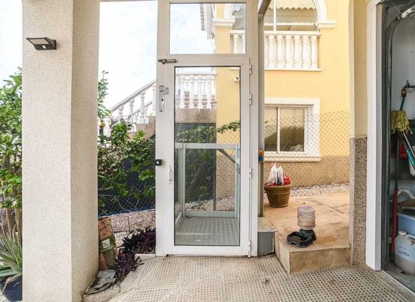 Casa de 3 habitaciones en San Fulgencio en venta con piscina garaje - 288.000 € (Ref: 10057578)