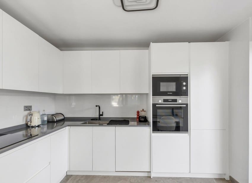 5 Zimmer Villa zu verkaufen in Los Balcones mit Pool Garage - 849.000 € (Ref: 10057579)