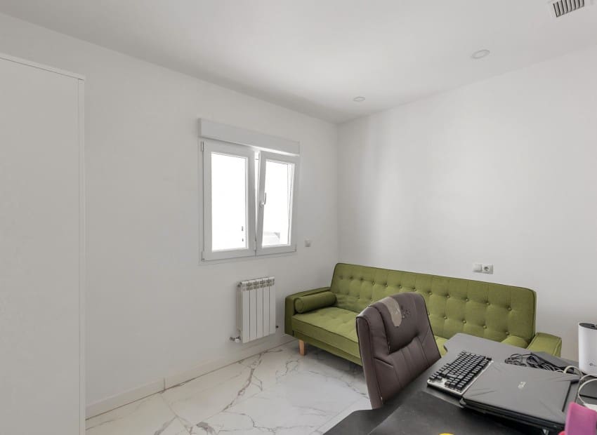 5 Zimmer Villa zu verkaufen in Los Balcones mit Pool Garage - 849.000 € (Ref: 10057579)