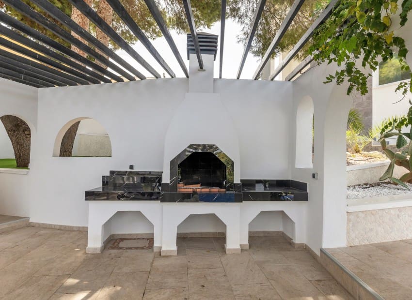 5 Zimmer Villa zu verkaufen in Los Balcones mit Pool Garage - 849.000 € (Ref: 10057579)