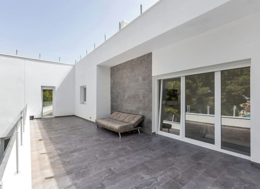 5 Zimmer Villa zu verkaufen in Los Balcones mit Pool Garage - 849.000 € (Ref: 10057579)